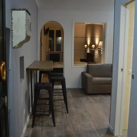 Suityrhome Rionemonti118 Roma